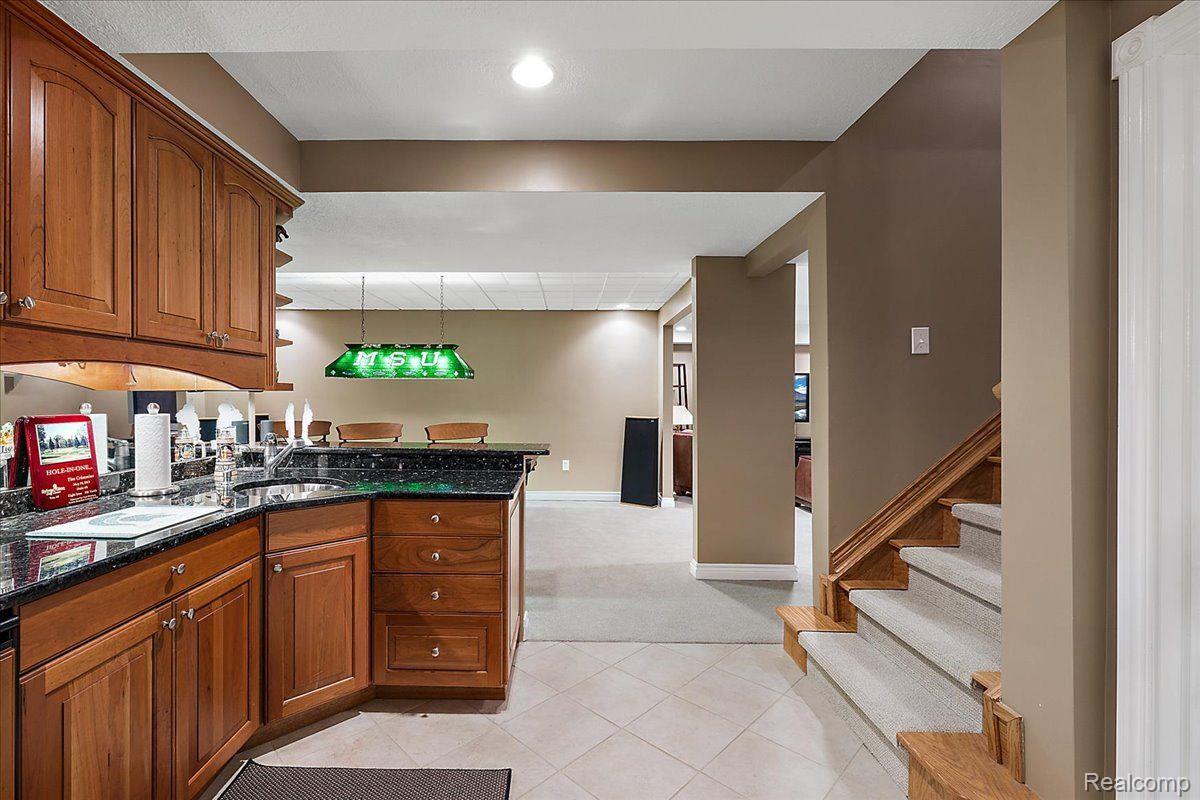 244 GLENMOOR Drive