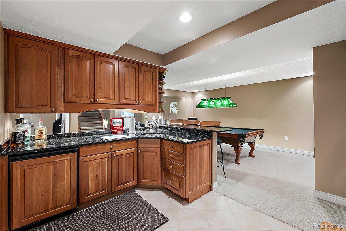 244 GLENMOOR Drive