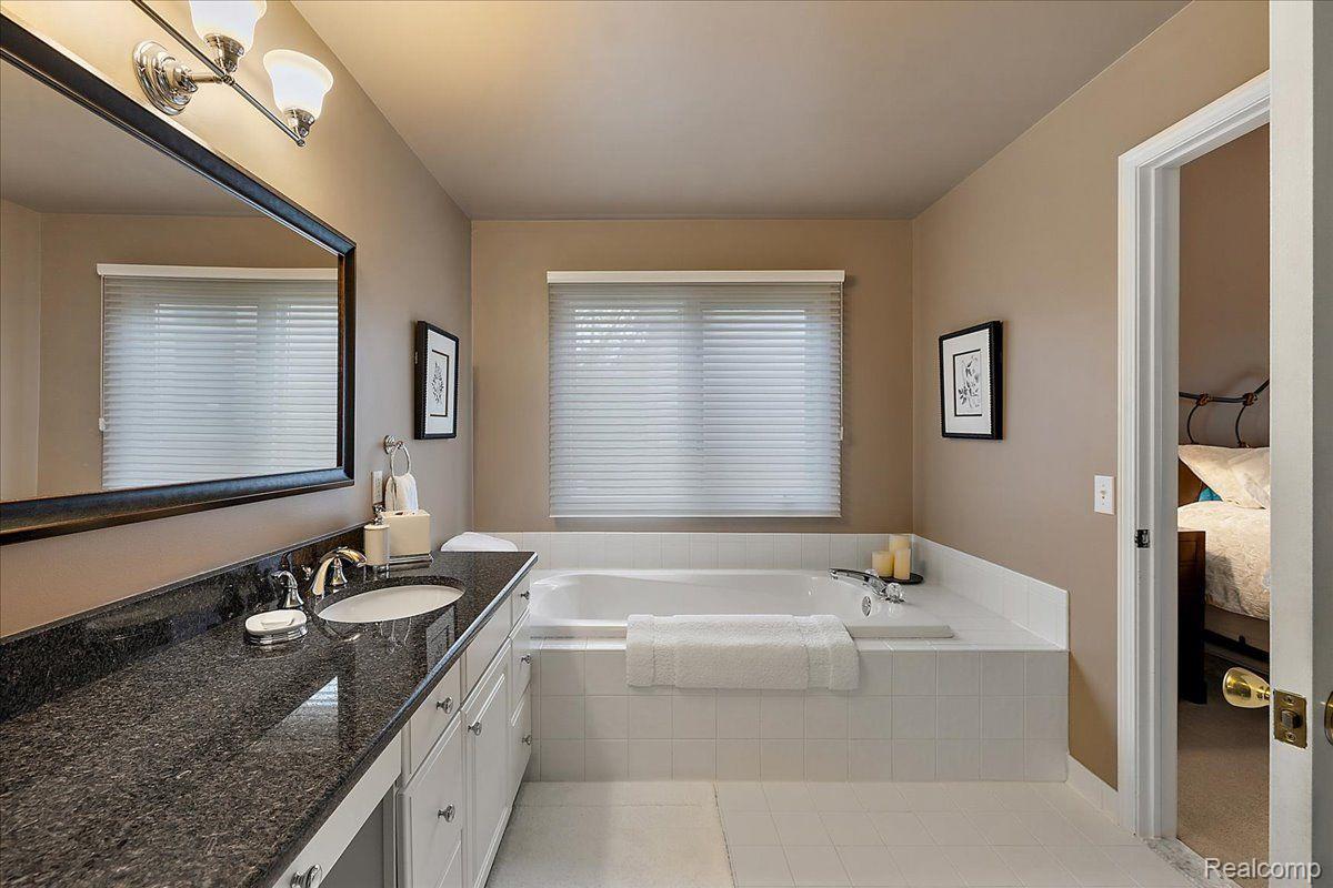 244 GLENMOOR Drive