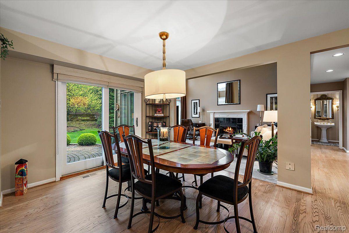 244 GLENMOOR Drive
