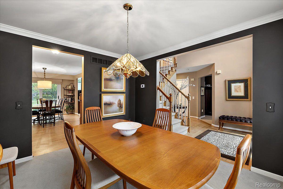 244 GLENMOOR Drive