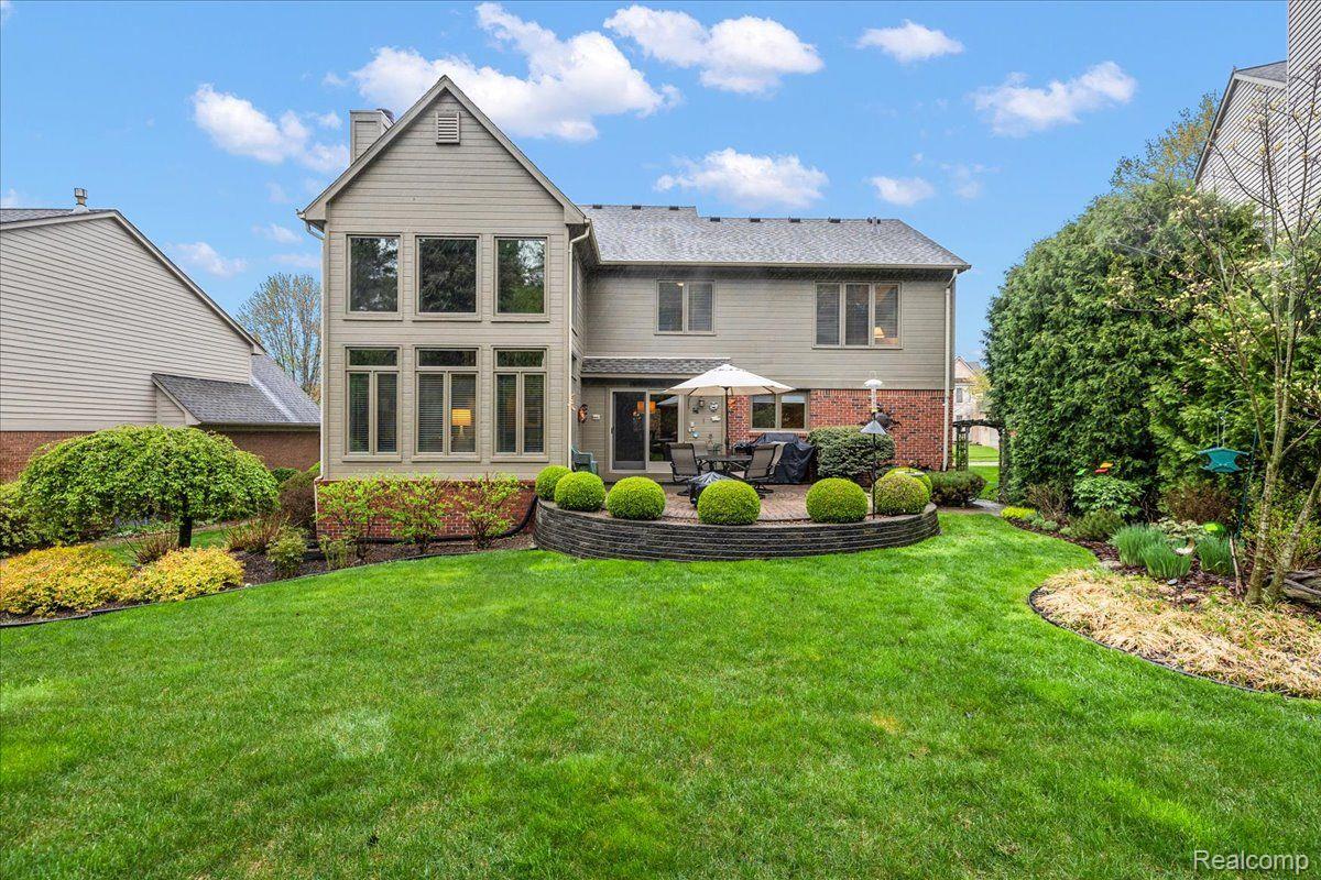 244 GLENMOOR Drive