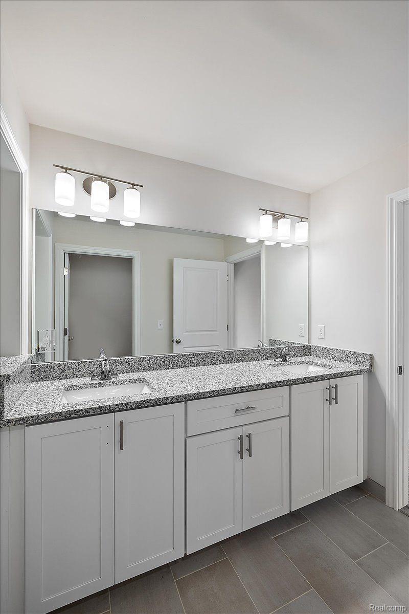 51628 SCENIC Court