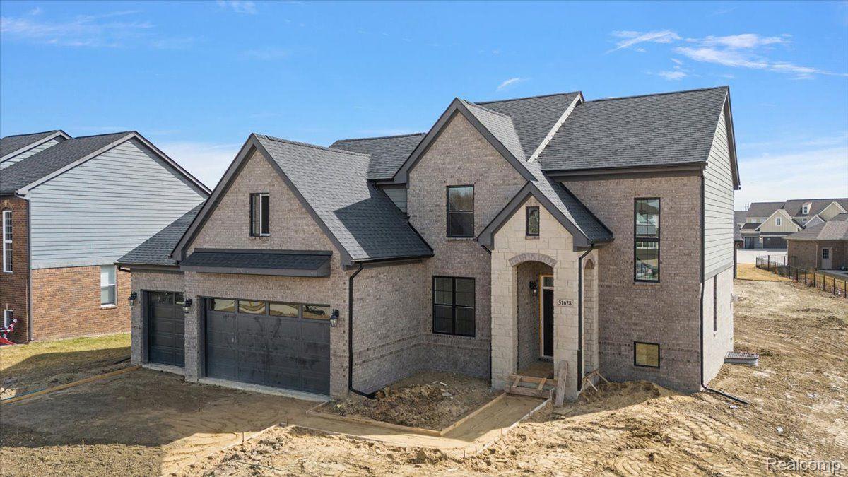 51628 SCENIC Court