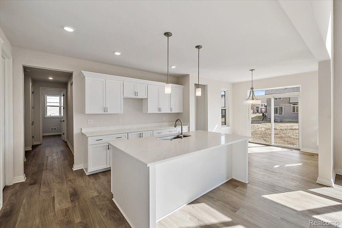 51628 SCENIC Court