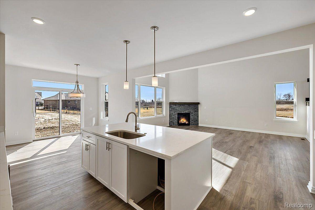 51628 SCENIC Court