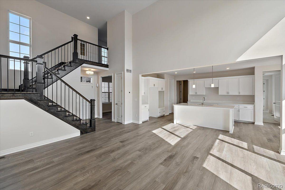 51628 SCENIC Court