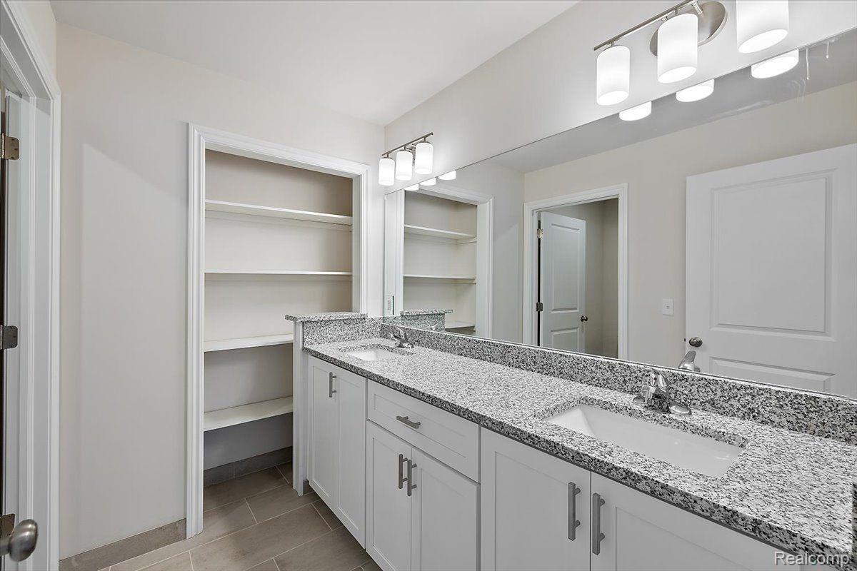 51628 SCENIC Court