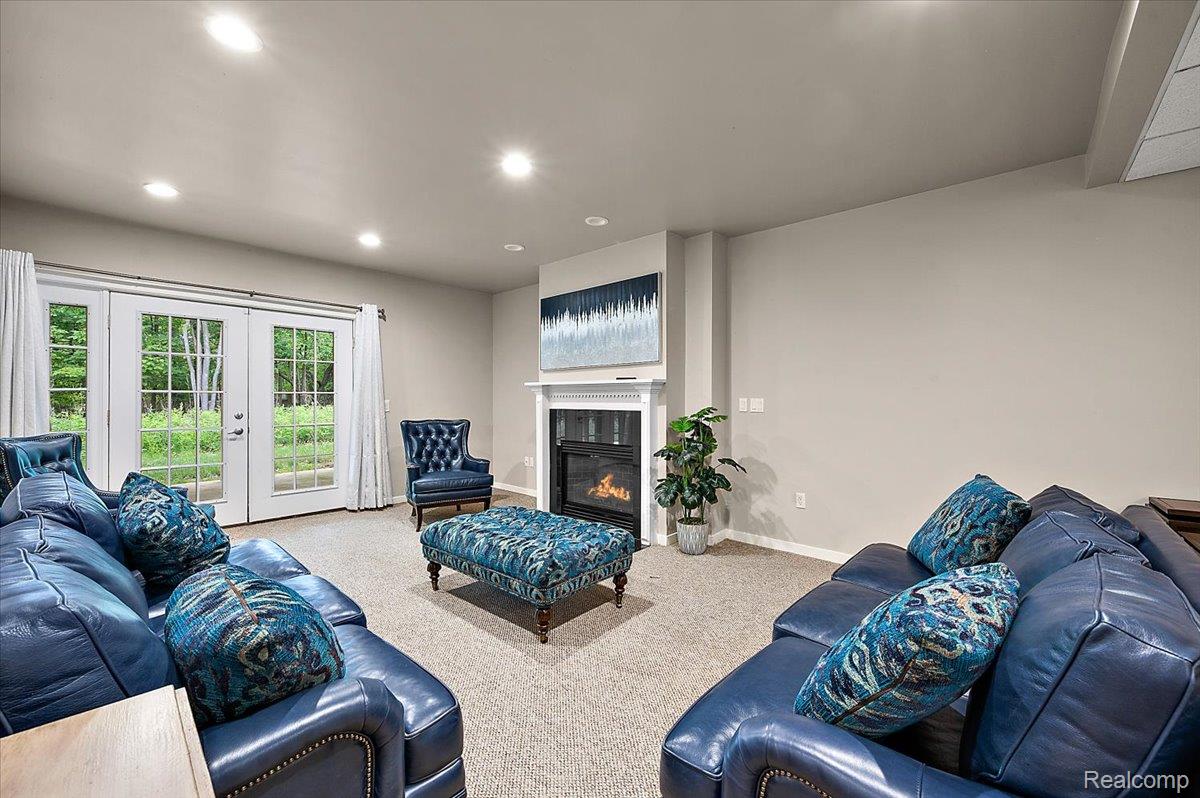 6280 Branford Drive