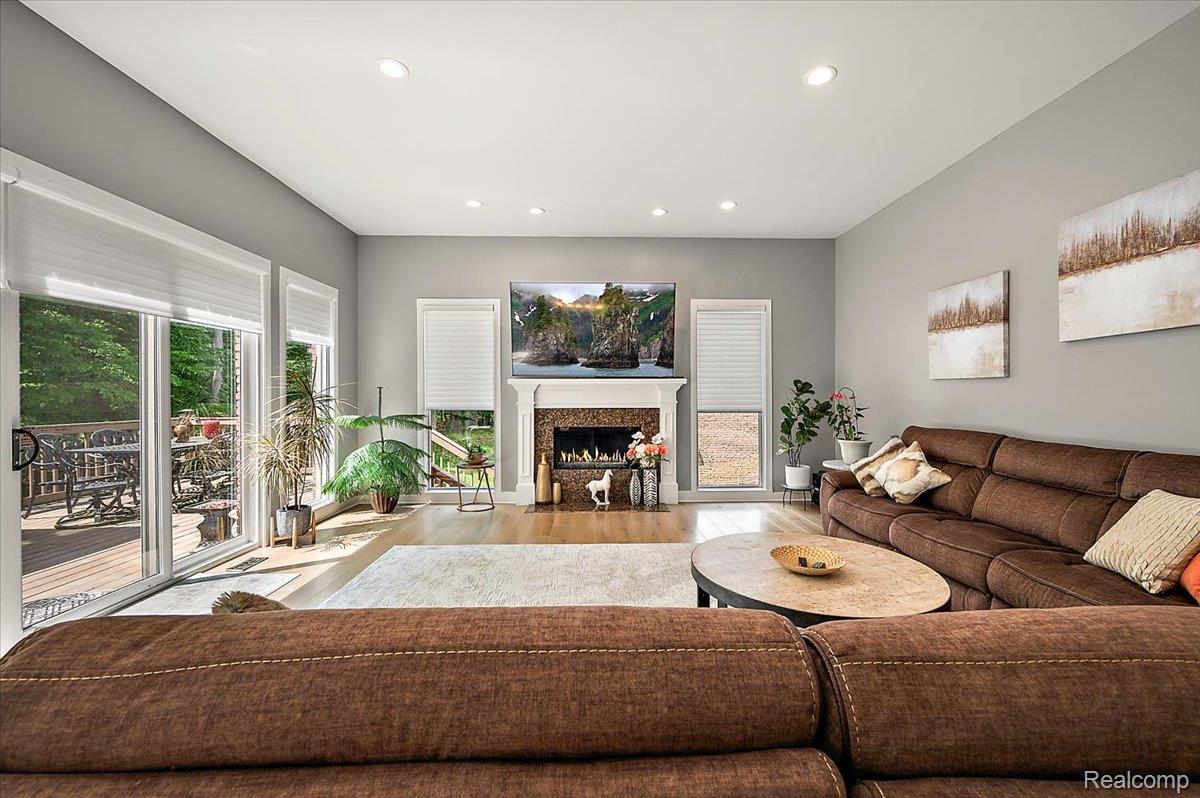 6280 Branford Drive