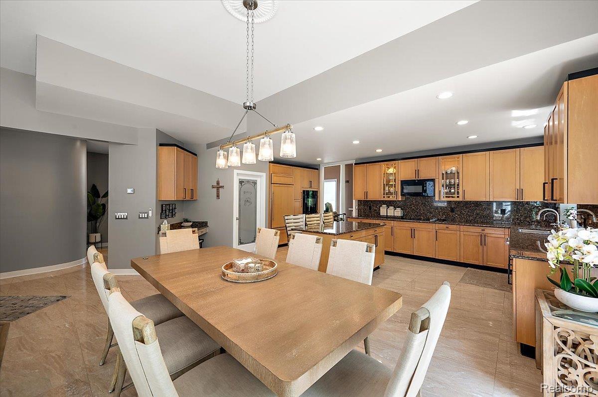 6280 Branford Drive