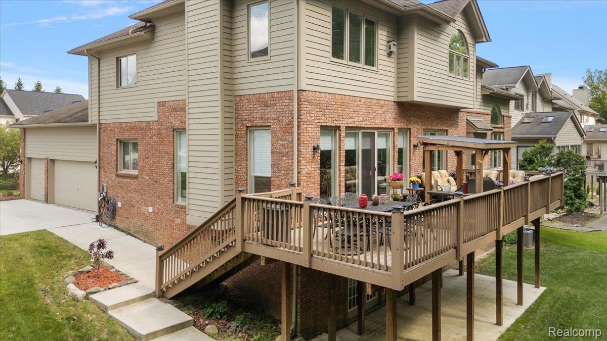 6280 Branford Drive