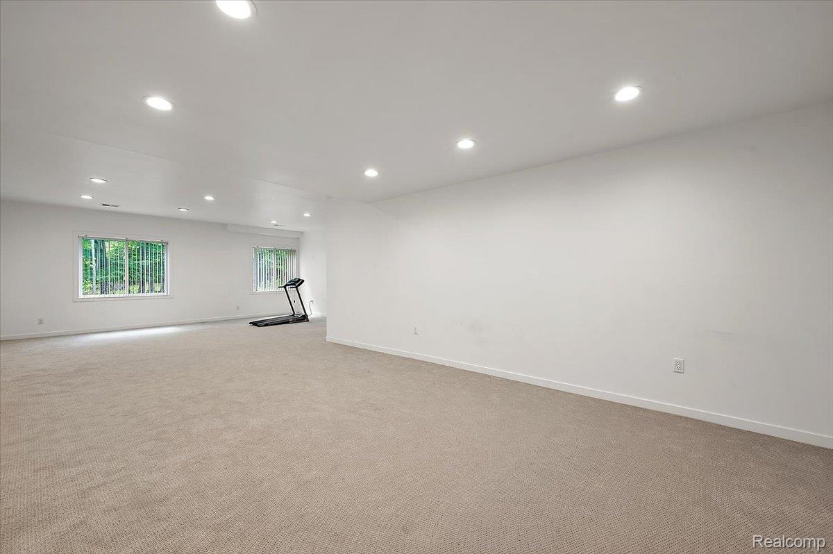 6280 Branford Drive