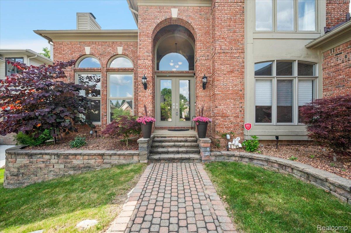 6280 Branford Drive