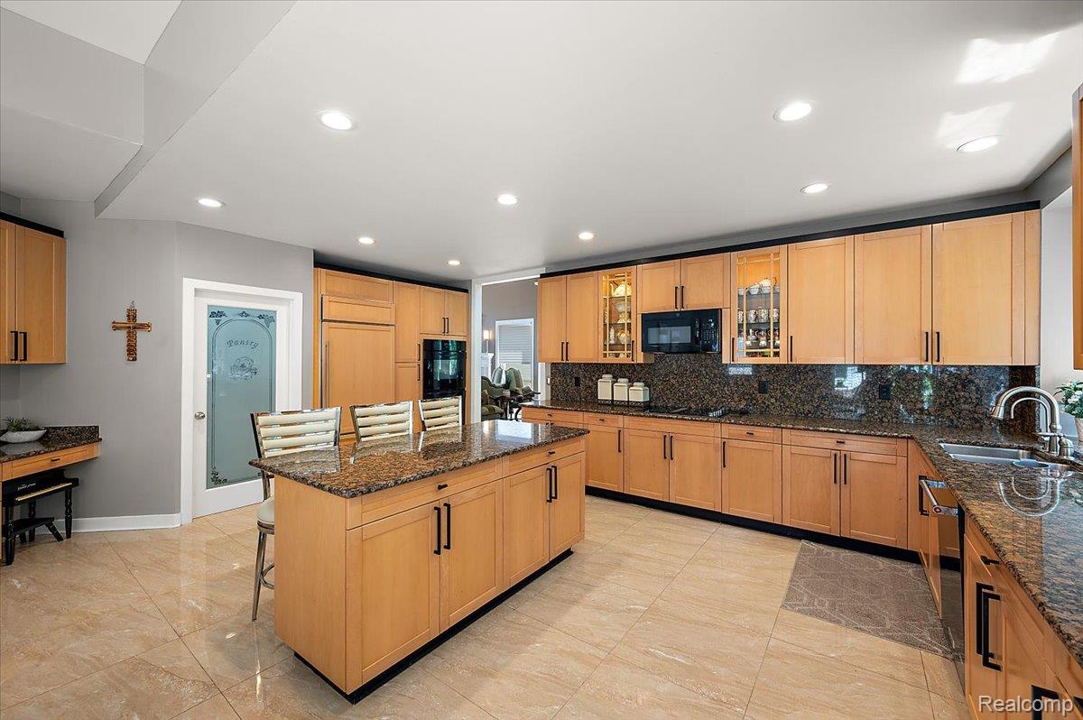 6280 Branford Drive
