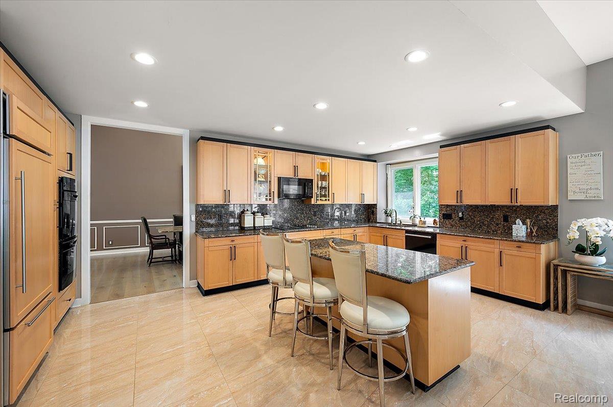 6280 Branford Drive