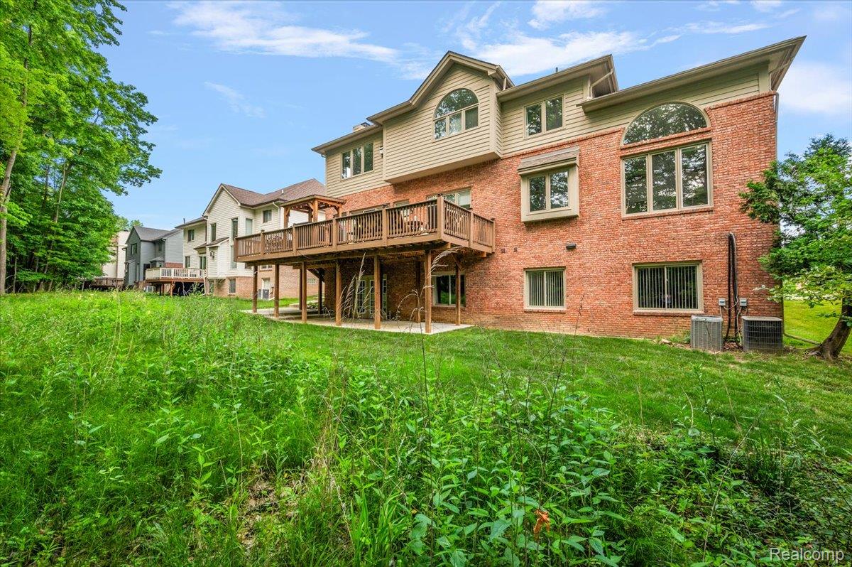 6280 Branford Drive