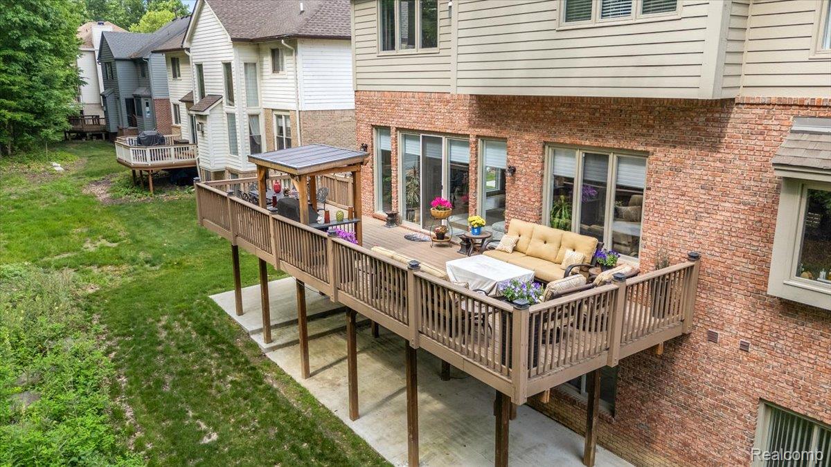 6280 Branford Drive