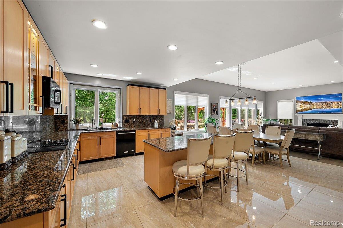 6280 Branford Drive