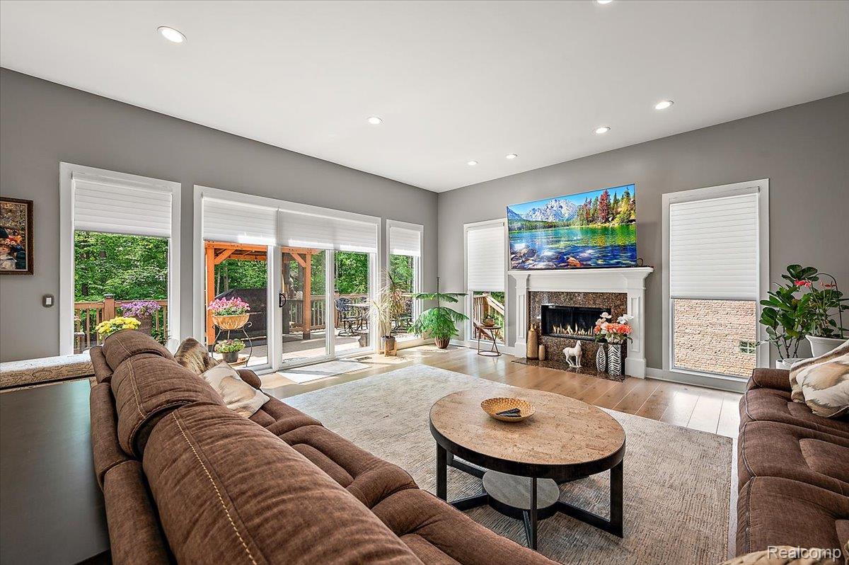 6280 Branford Drive