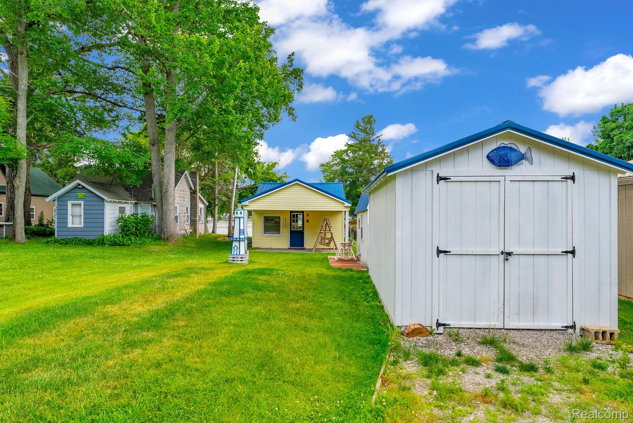 4333 Betty Lee Boulevard
