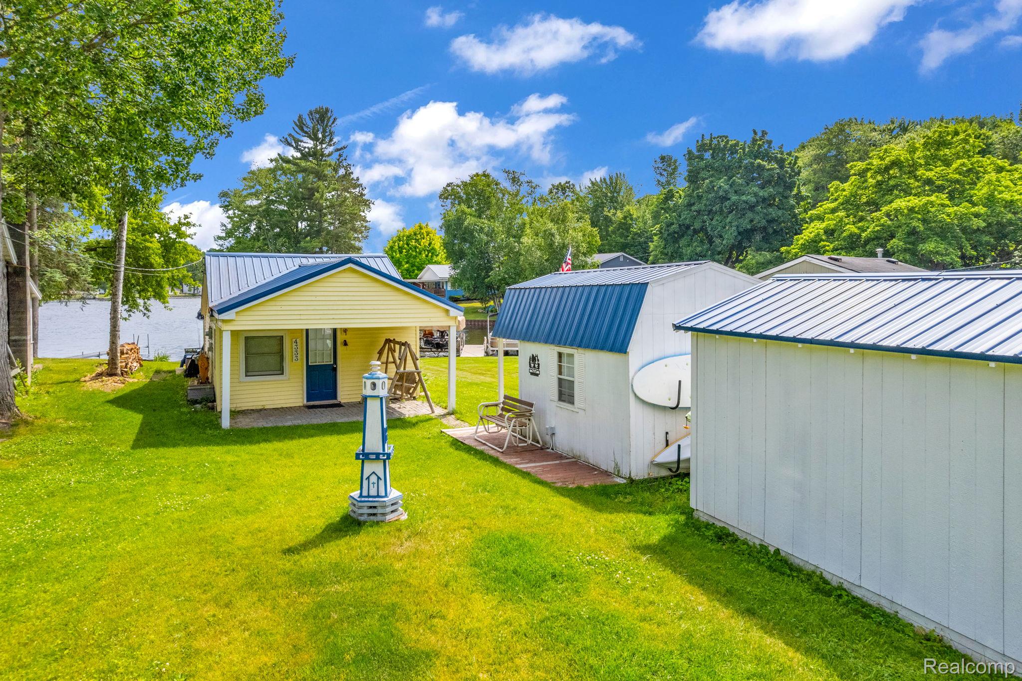 4333 Betty Lee Boulevard