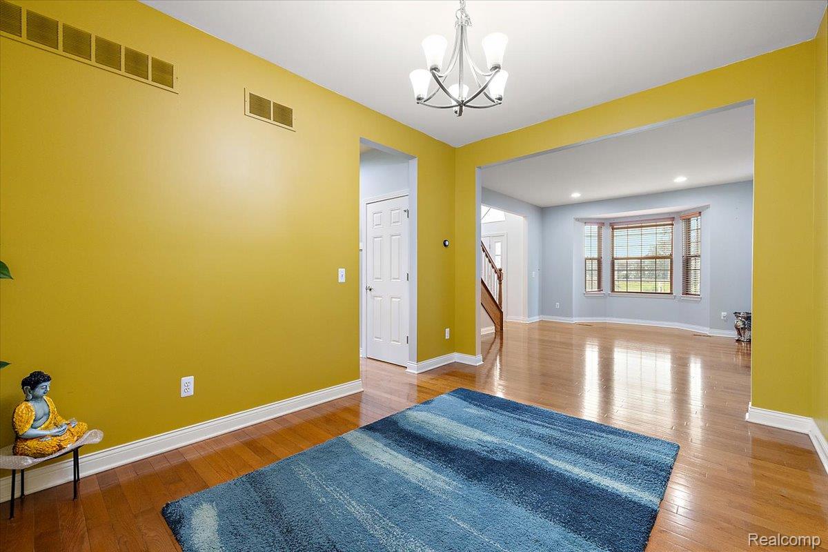 48 Starr Drive