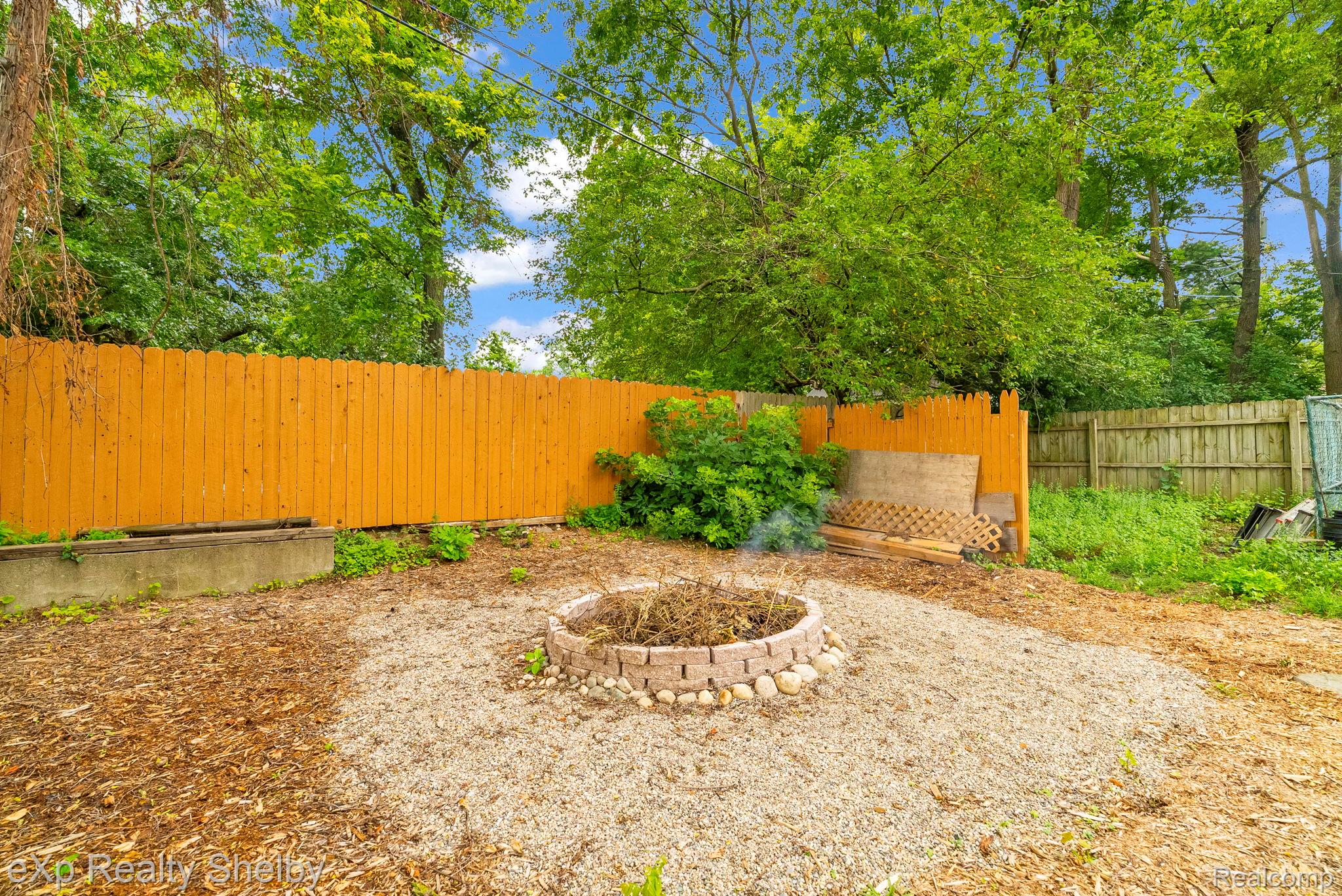 134 W Fairmount Avenue