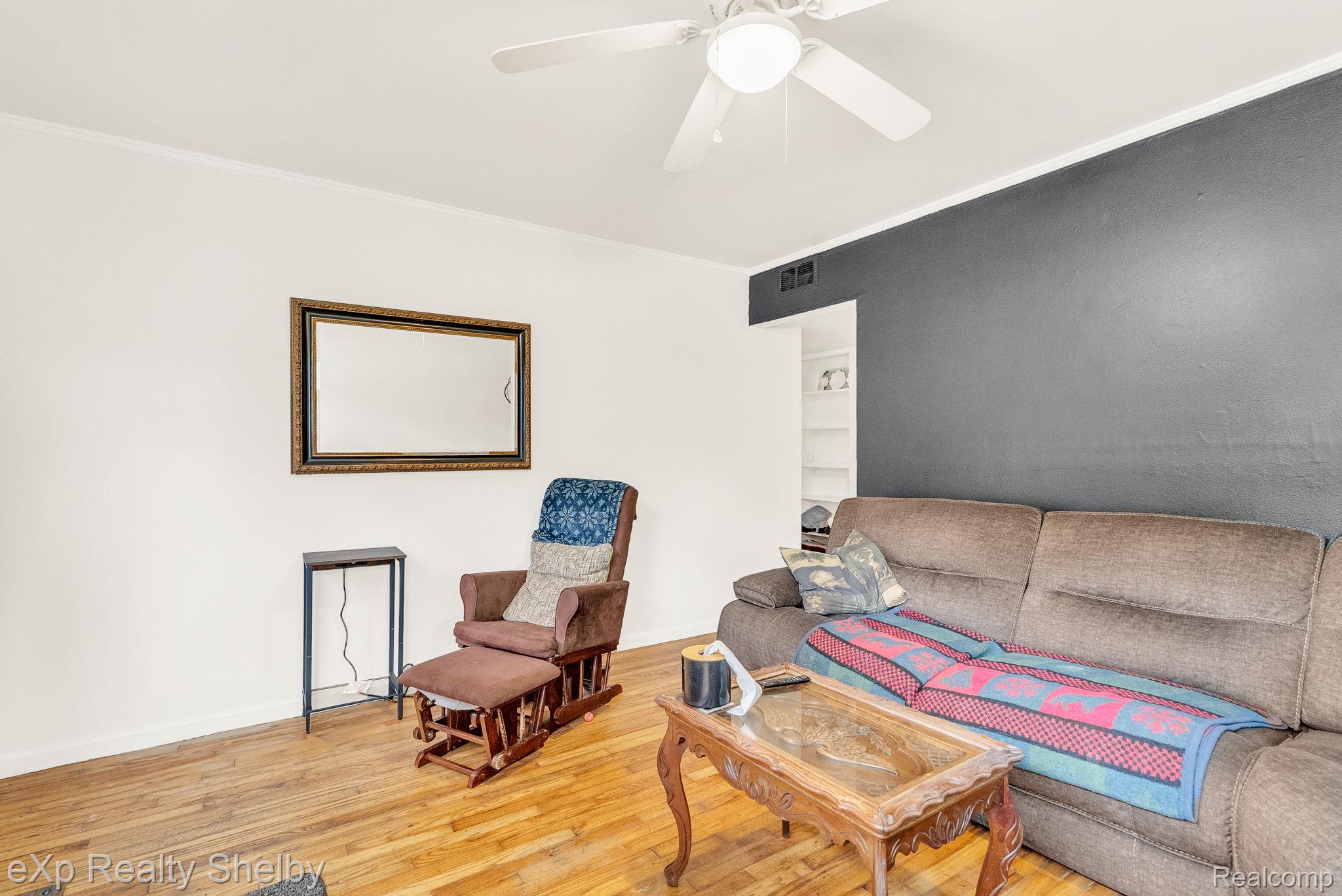 134 W Fairmount Avenue