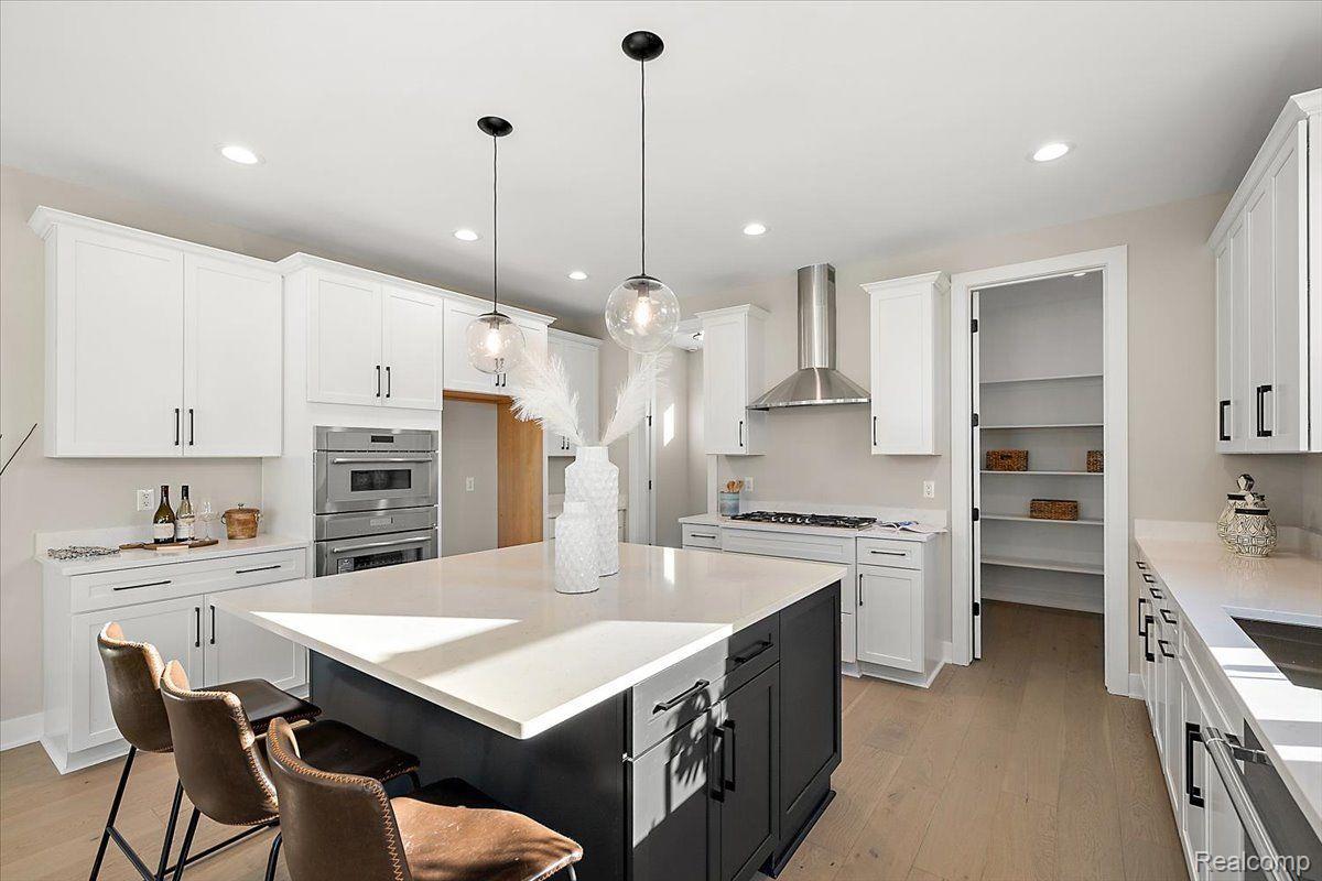 11888 Ovation Court