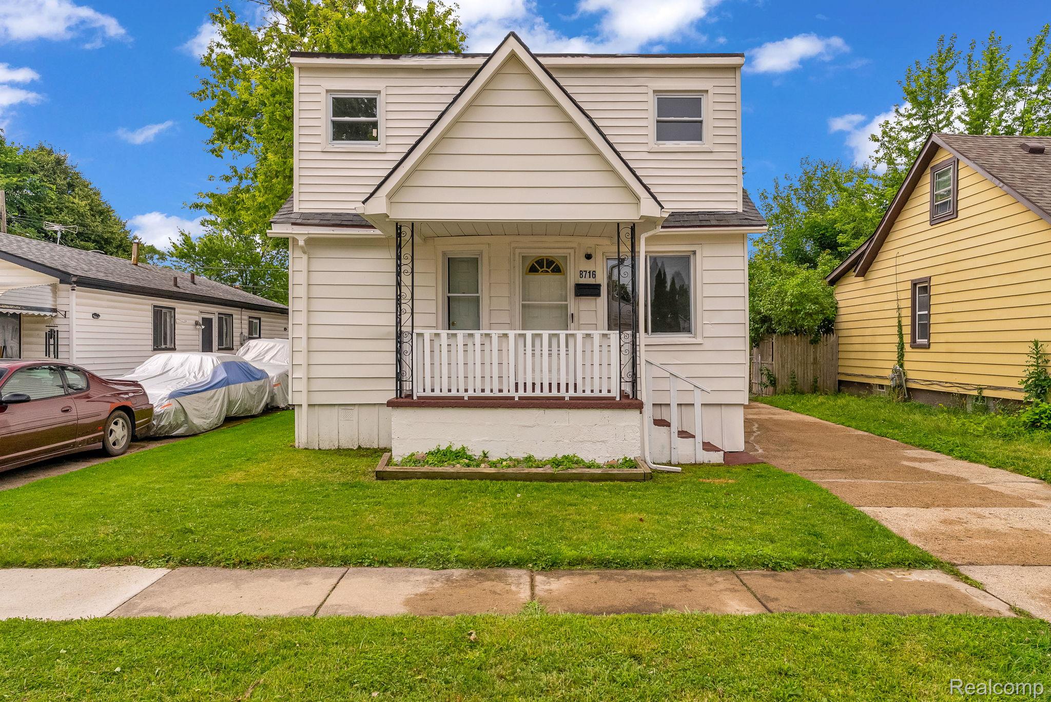 8716 Jewett Avenue