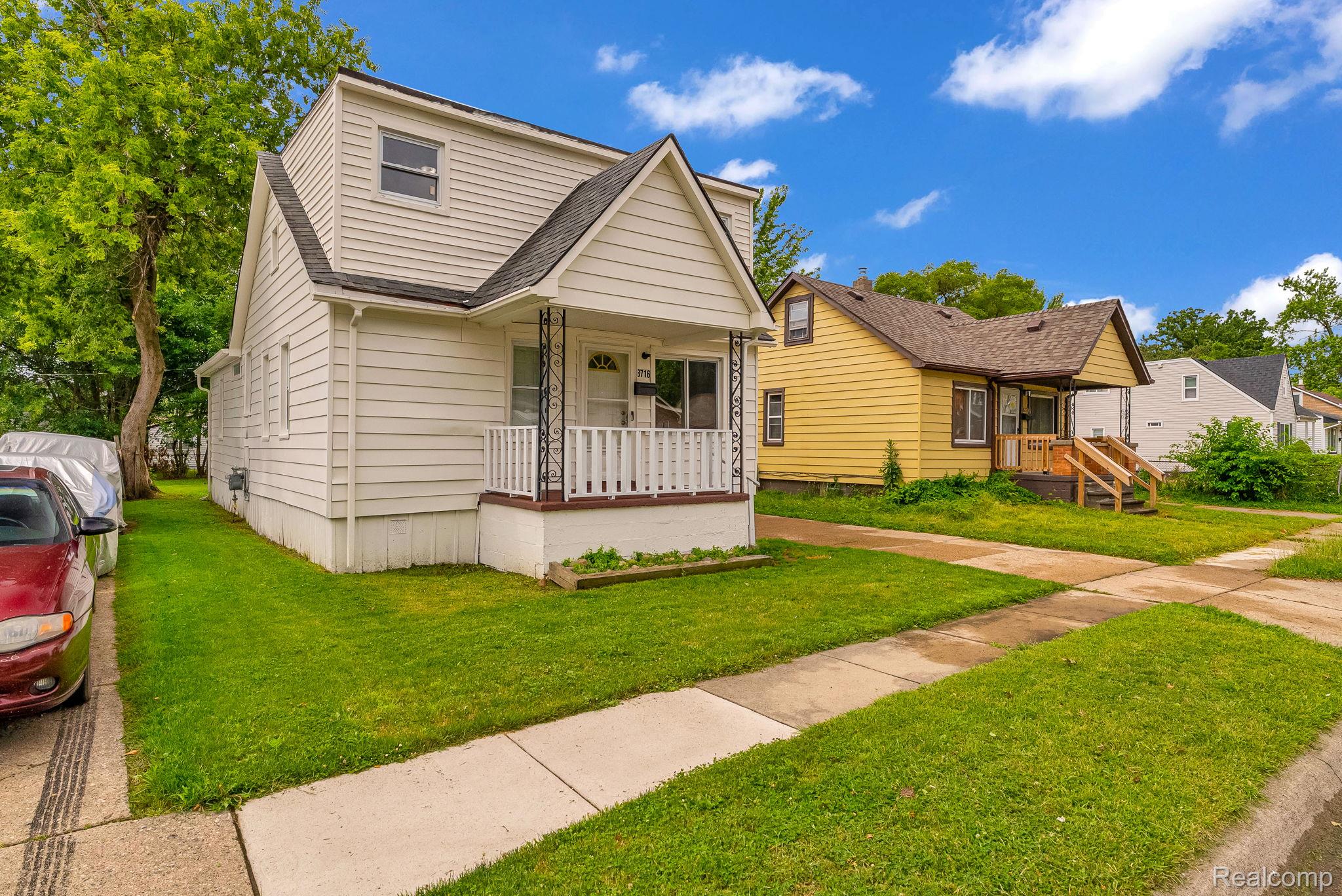 8716 Jewett Avenue