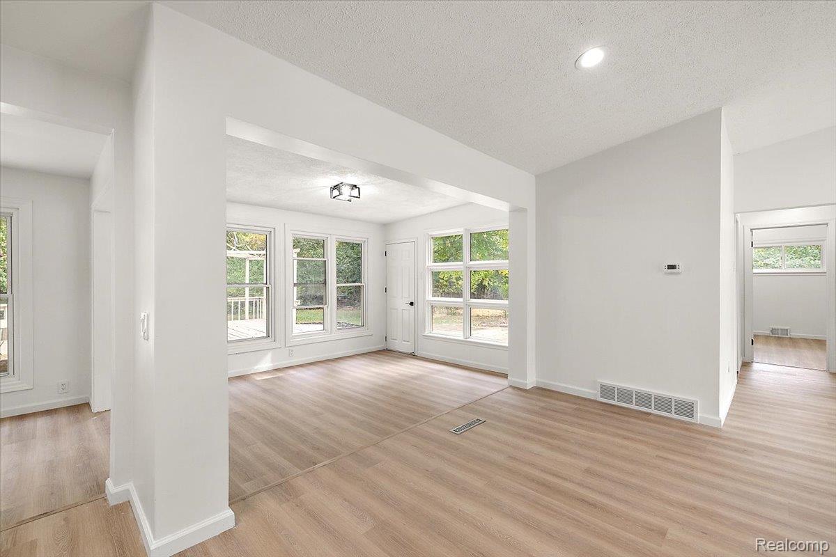 28422 Cumberland Drive