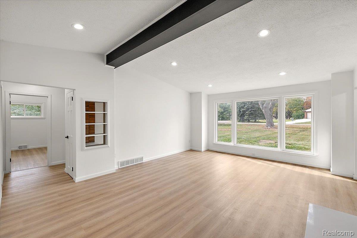 28422 Cumberland Drive