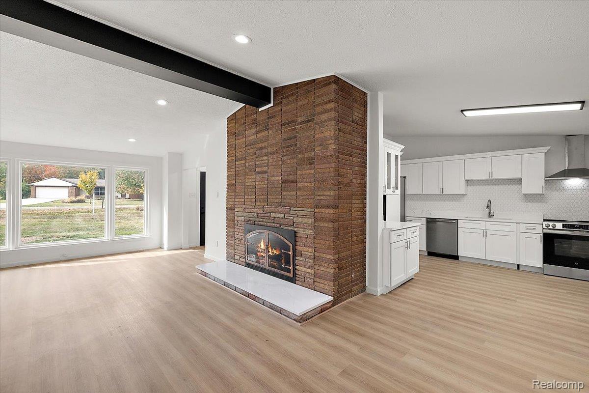 28422 Cumberland Drive