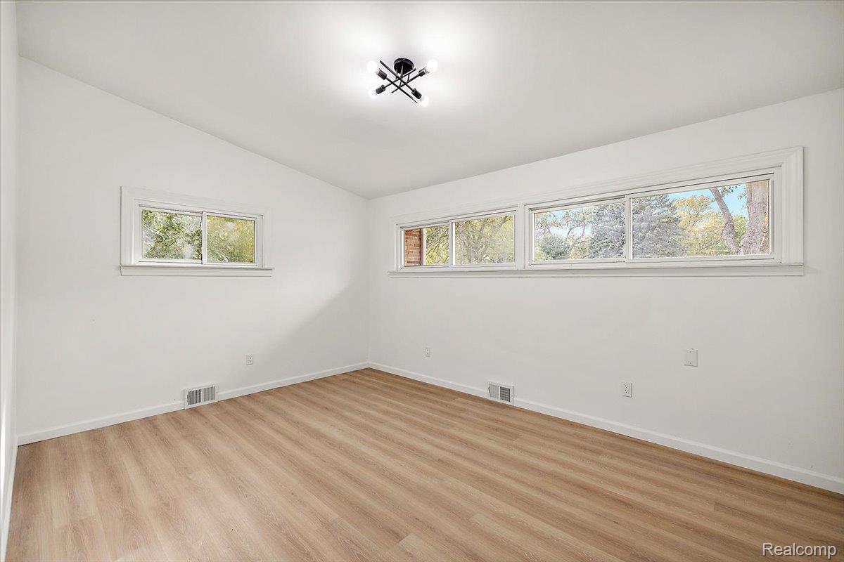 28422 Cumberland Drive