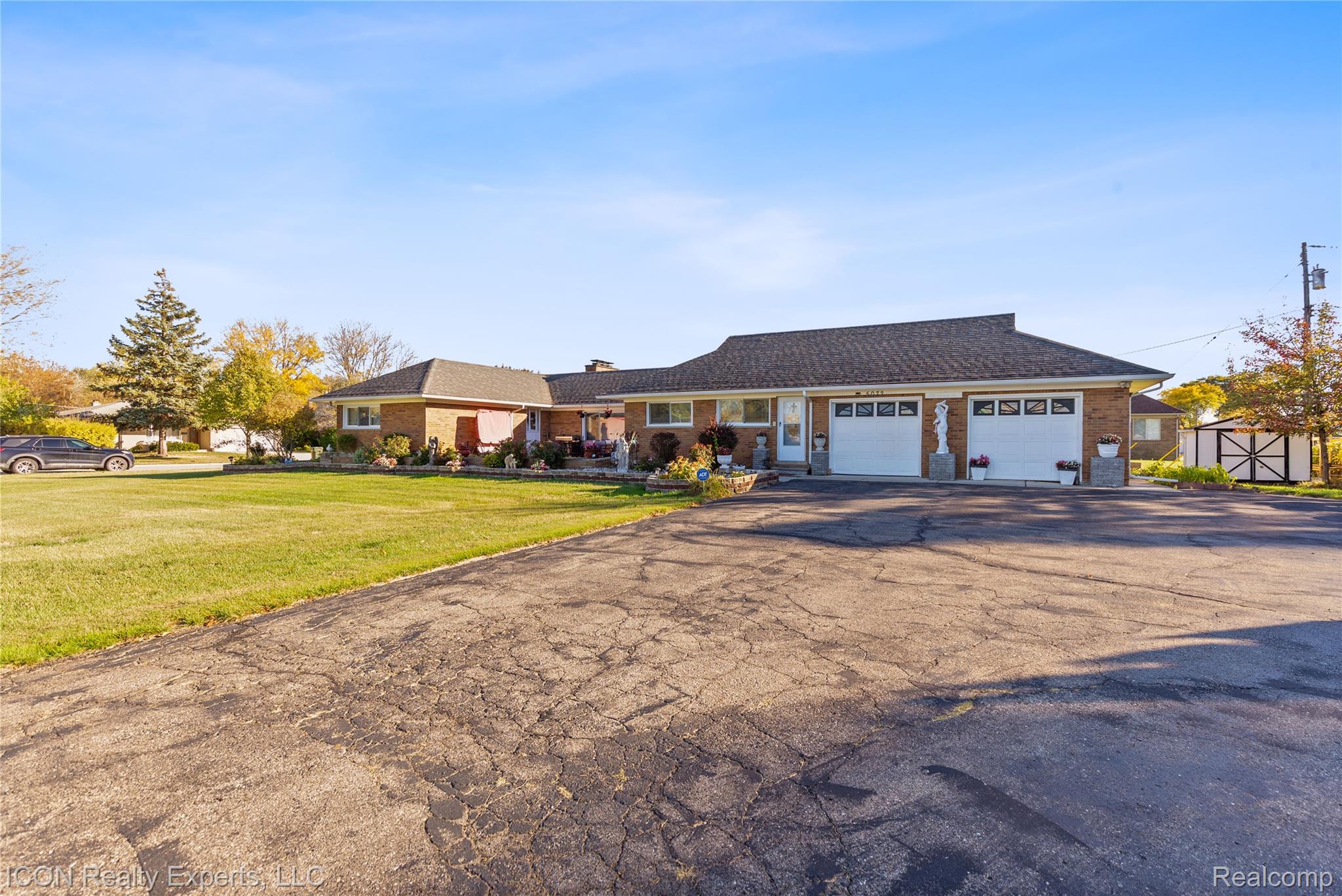 5072 15 Mile Road