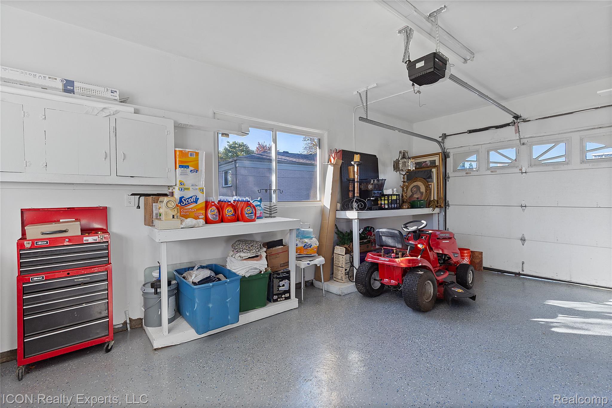 5072 15 Mile Road