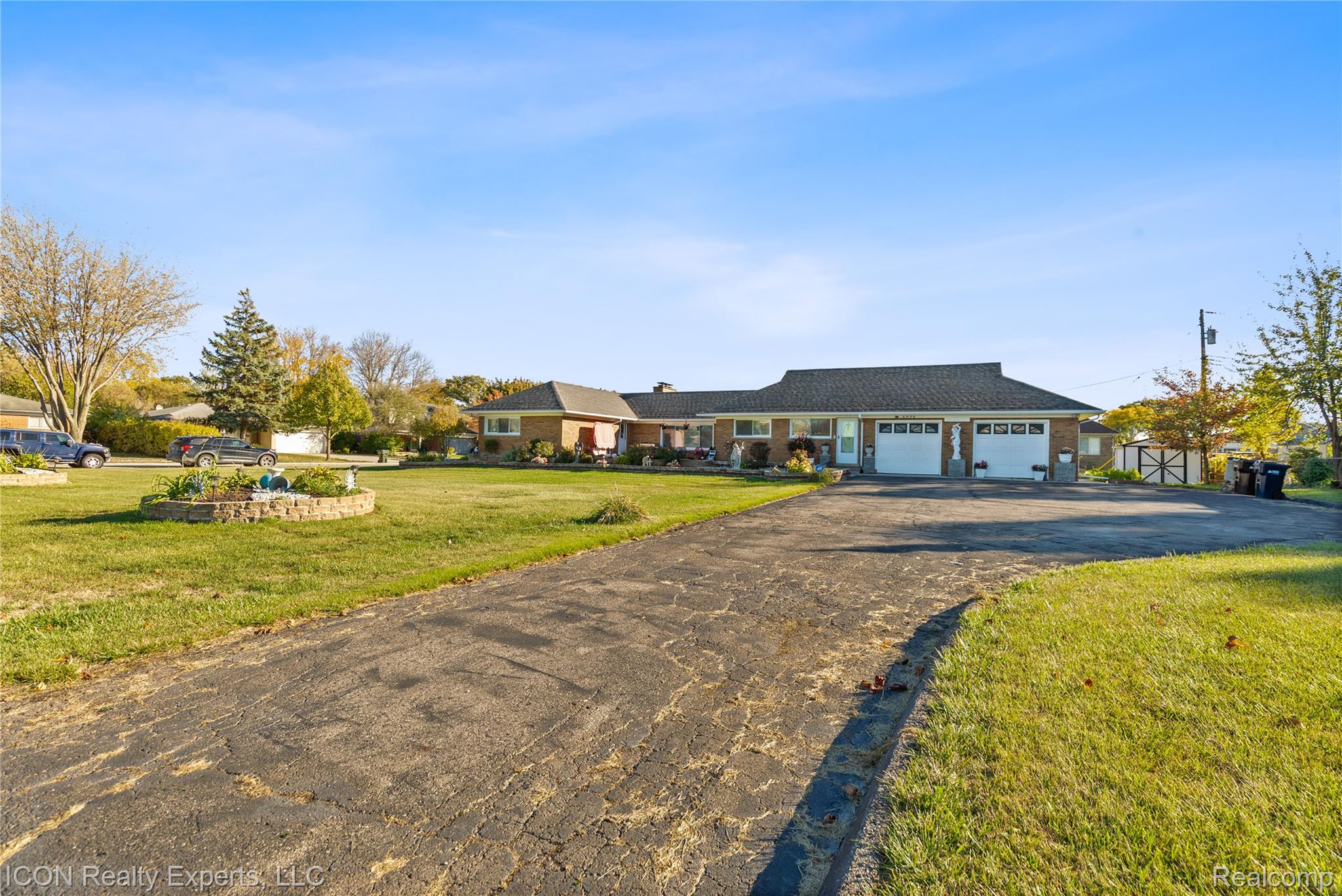 5072 15 Mile Road