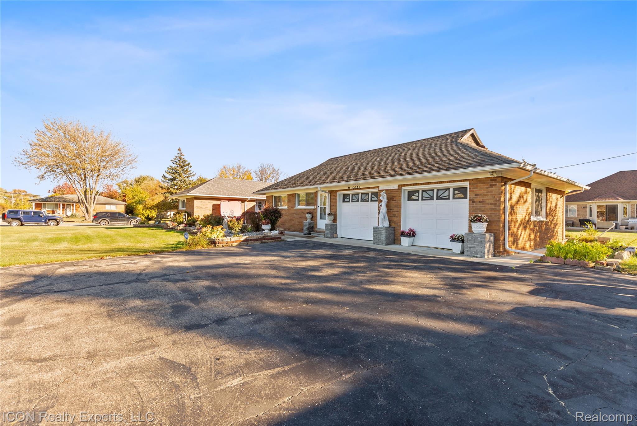 5072 15 Mile Road