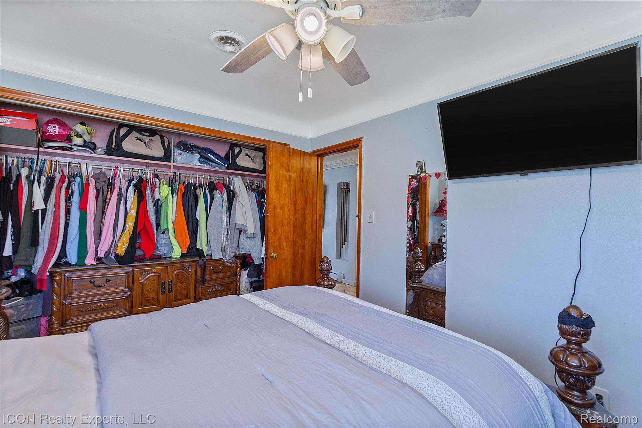 5072 15 Mile Road