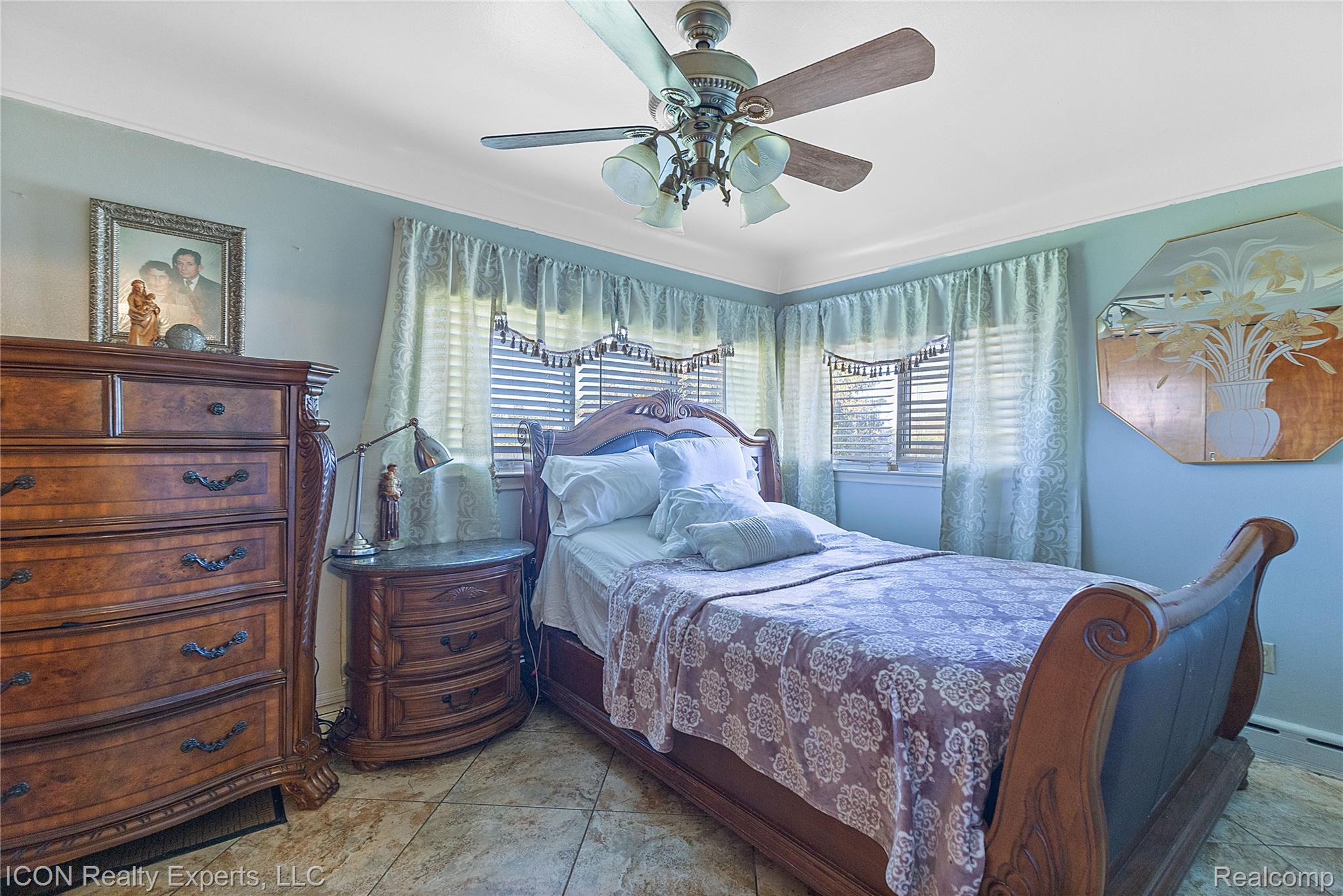 5072 15 Mile Road