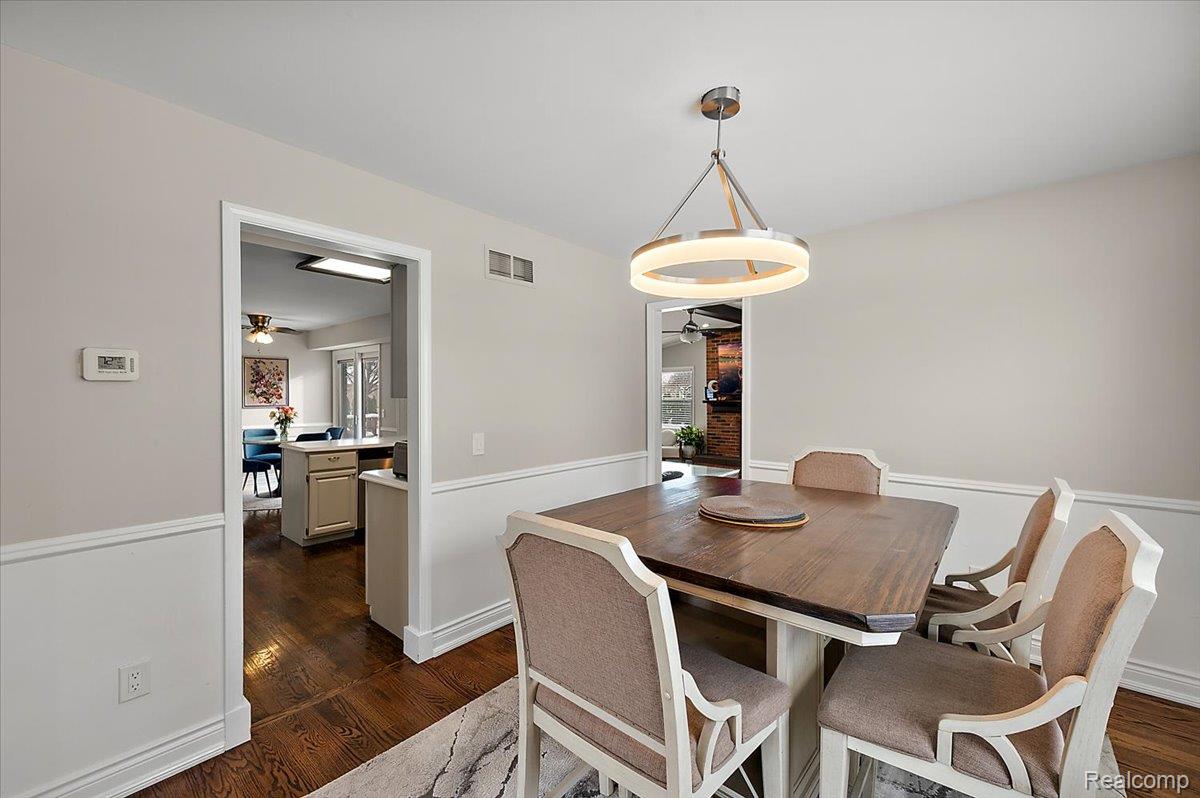 38275 Fleetwood Drive