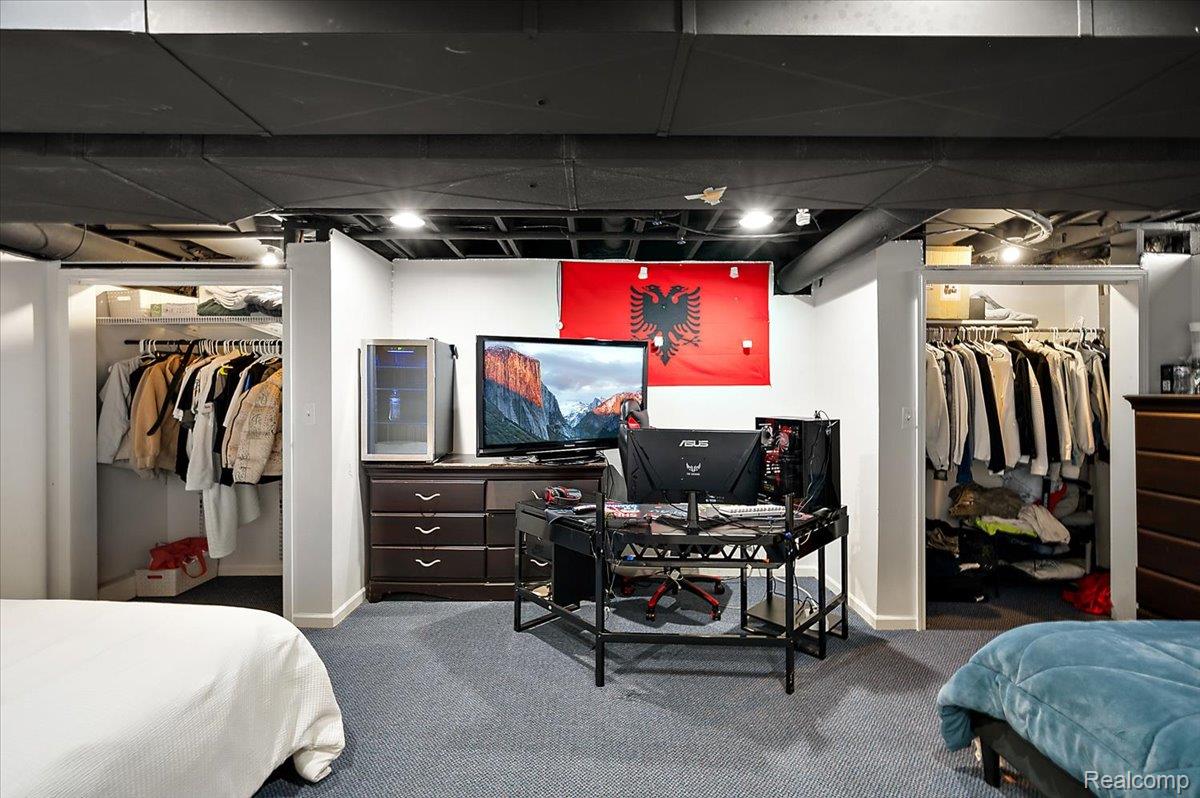 38275 Fleetwood Drive