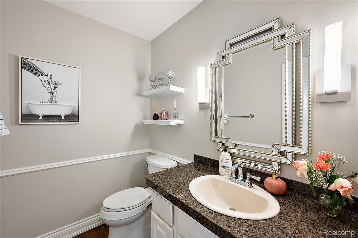 38275 Fleetwood Drive