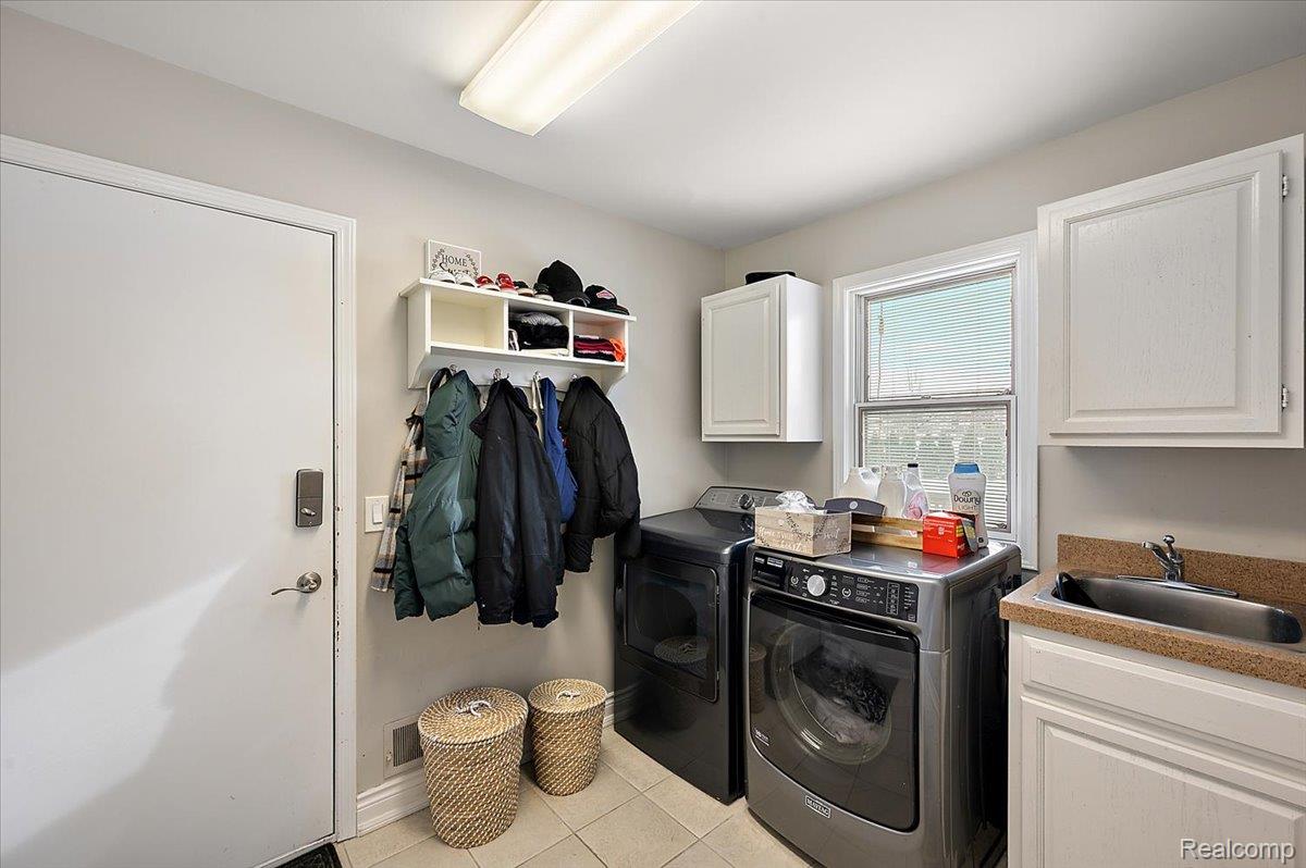 38275 Fleetwood Drive