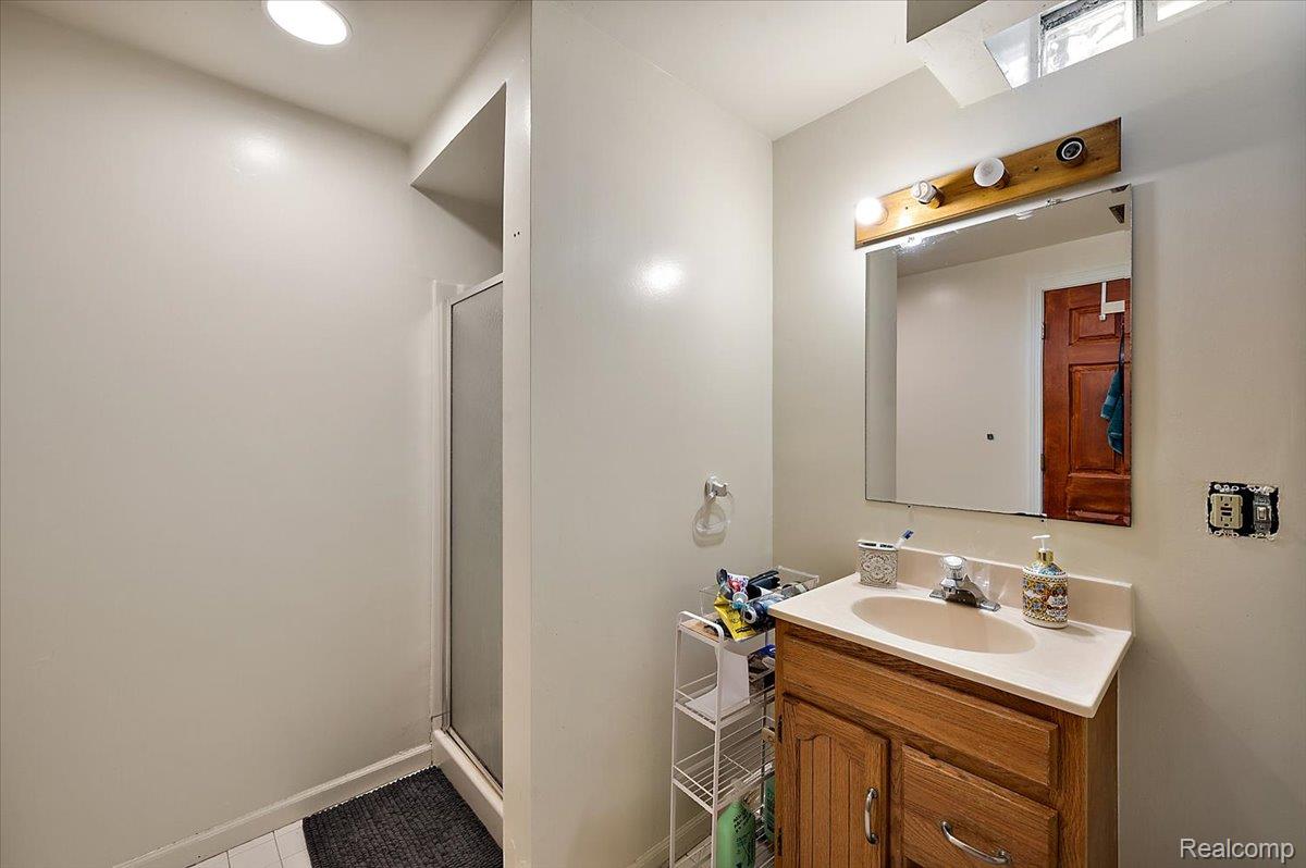 38275 Fleetwood Drive