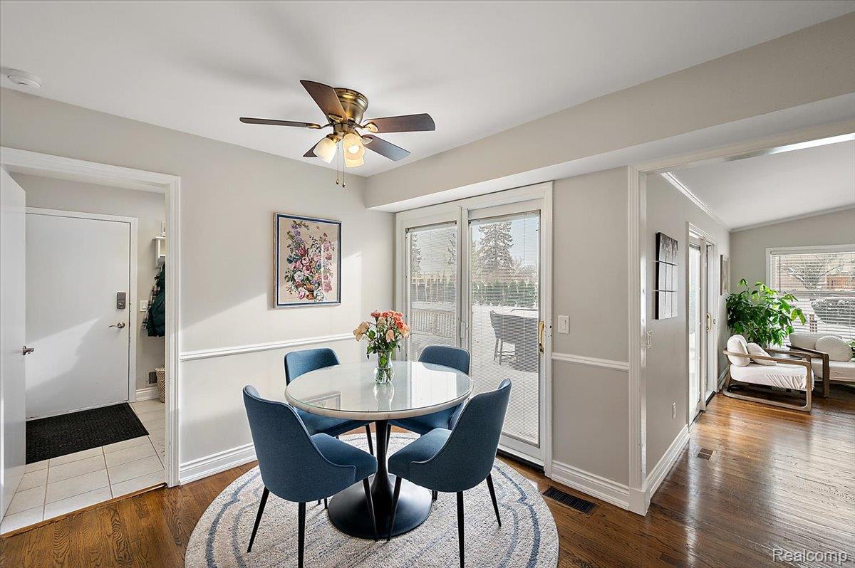 38275 Fleetwood Drive