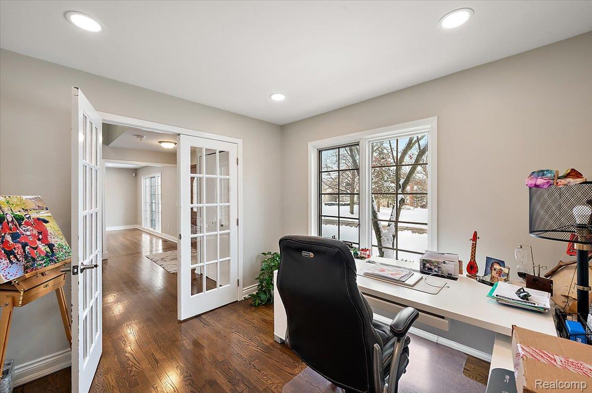 38275 Fleetwood Drive