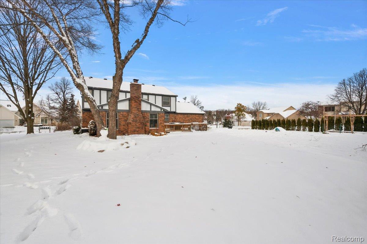 38275 Fleetwood Drive